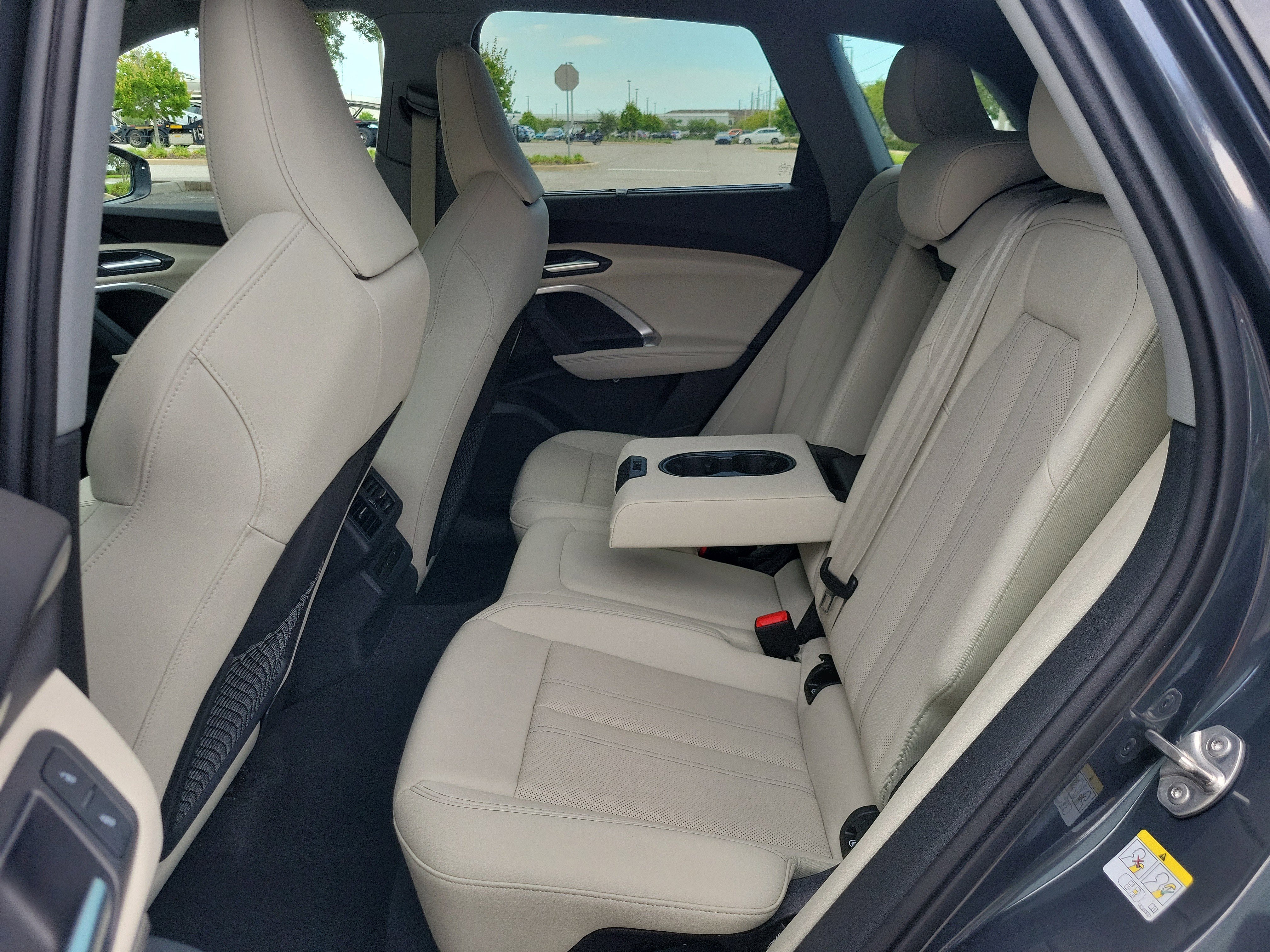 Used 2025 Audi Q5 Premium Plus w/ Premium Plus AWD/4WD image 16