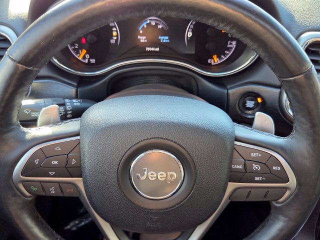 Used 2017 Jeep Grand Cherokee Altitude AWD/4WD image 19