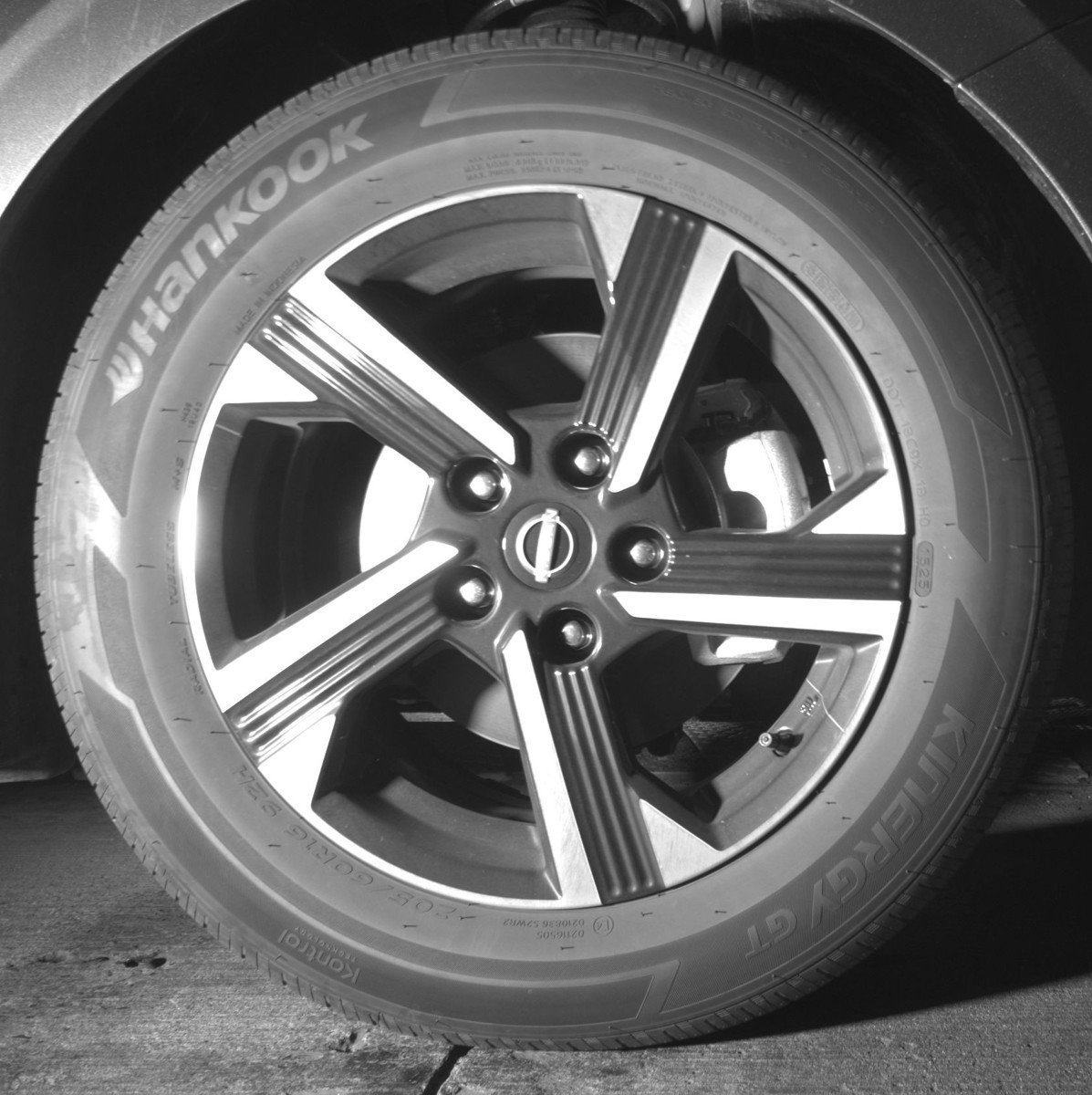 Used 2025 Nissan Sentra SV image 13