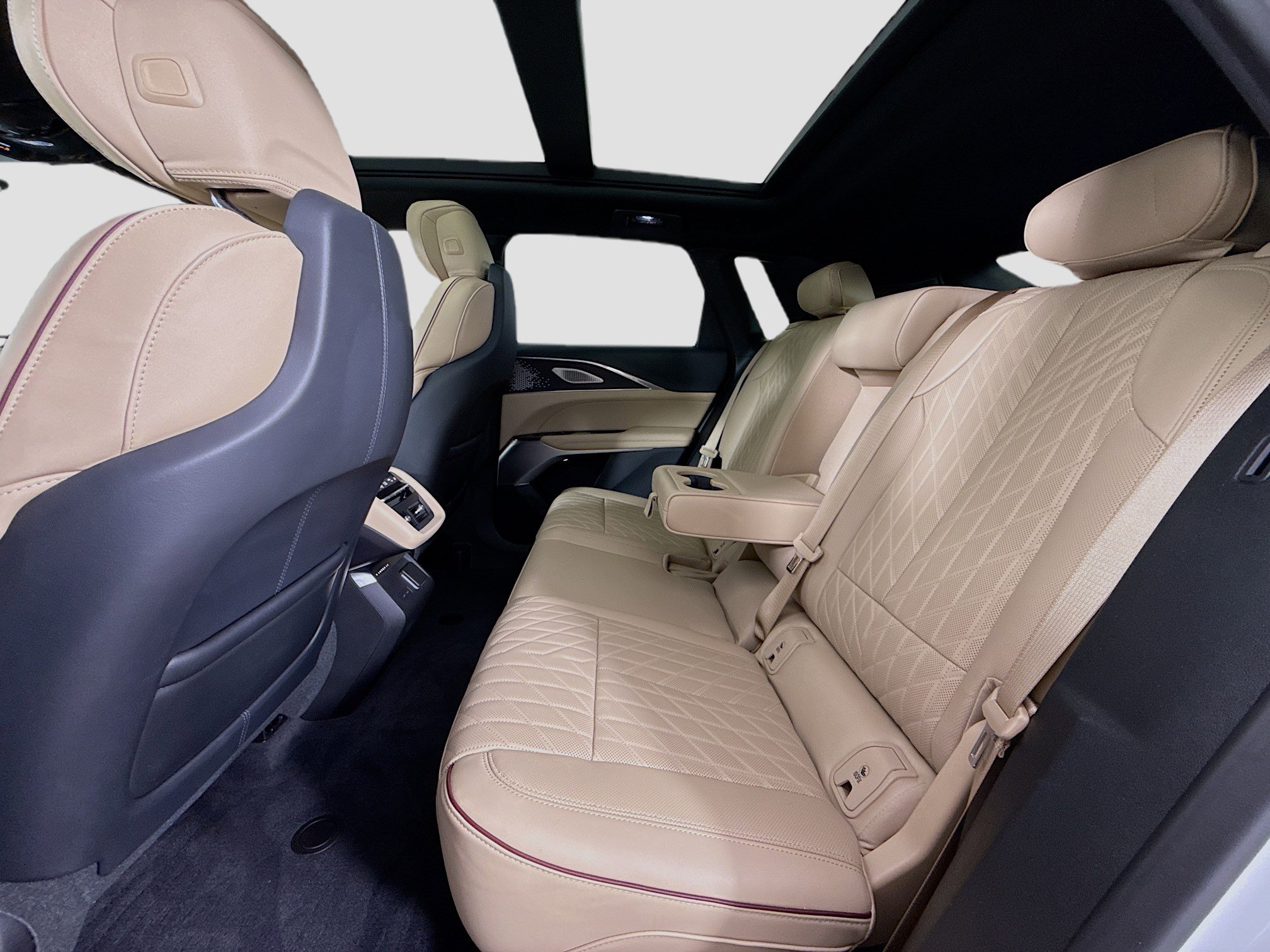 Used 2024 Cadillac Lyriq Sport w/ Nappa Leather Package image 26