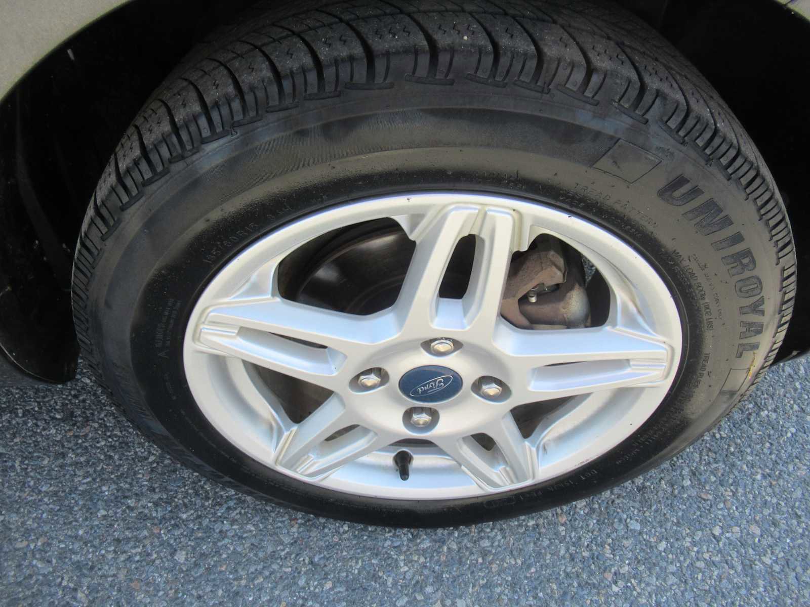 Used 2019 Ford Fiesta SE image 12