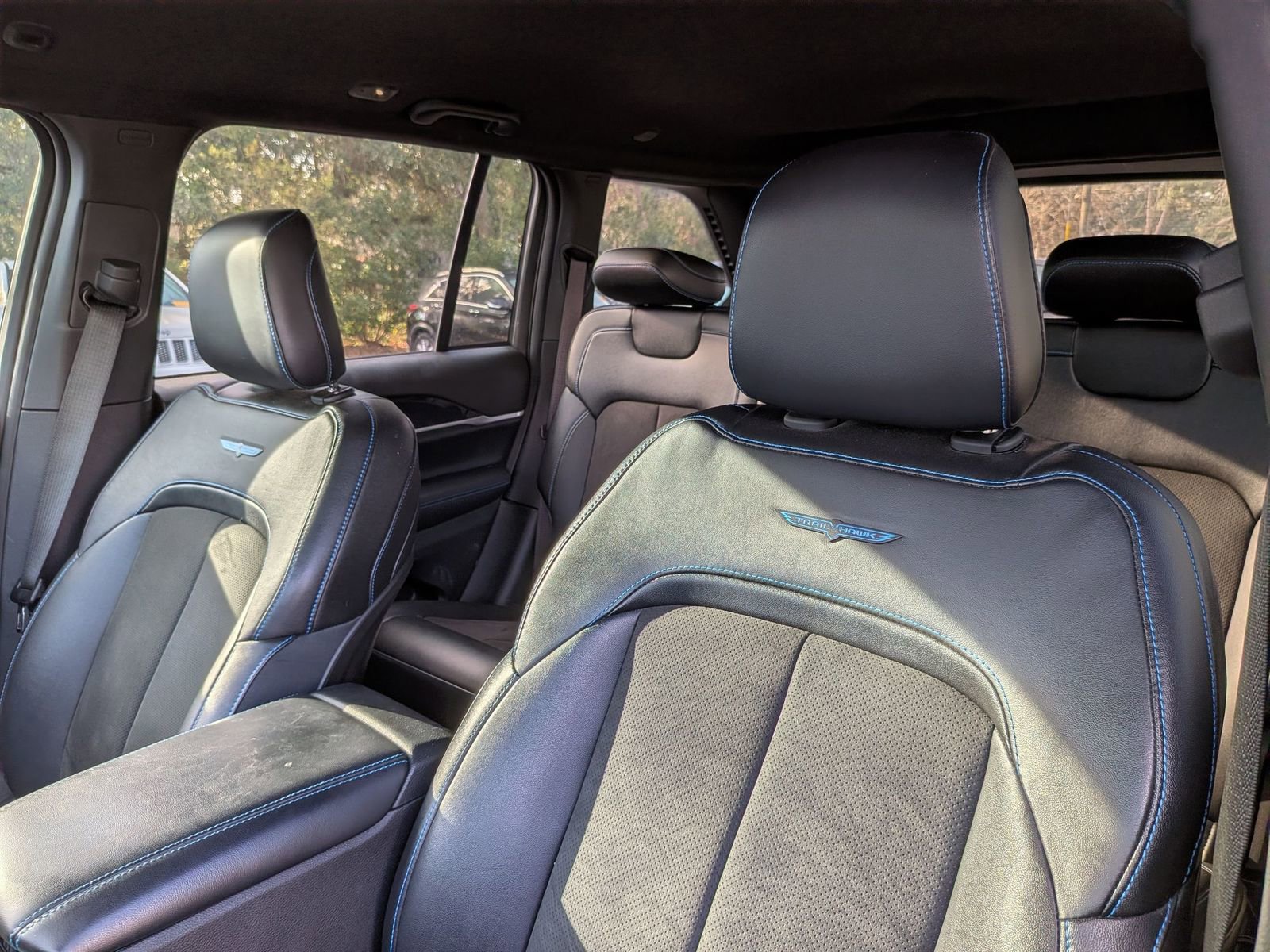 Used 2023 Jeep Grand Cherokee Trailhawk image 14