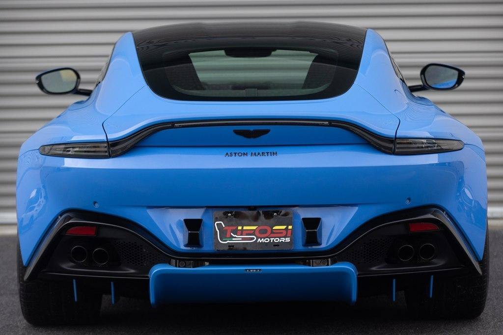Used 2021 Aston Martin V8 Vantage Coupe RWD image 20
