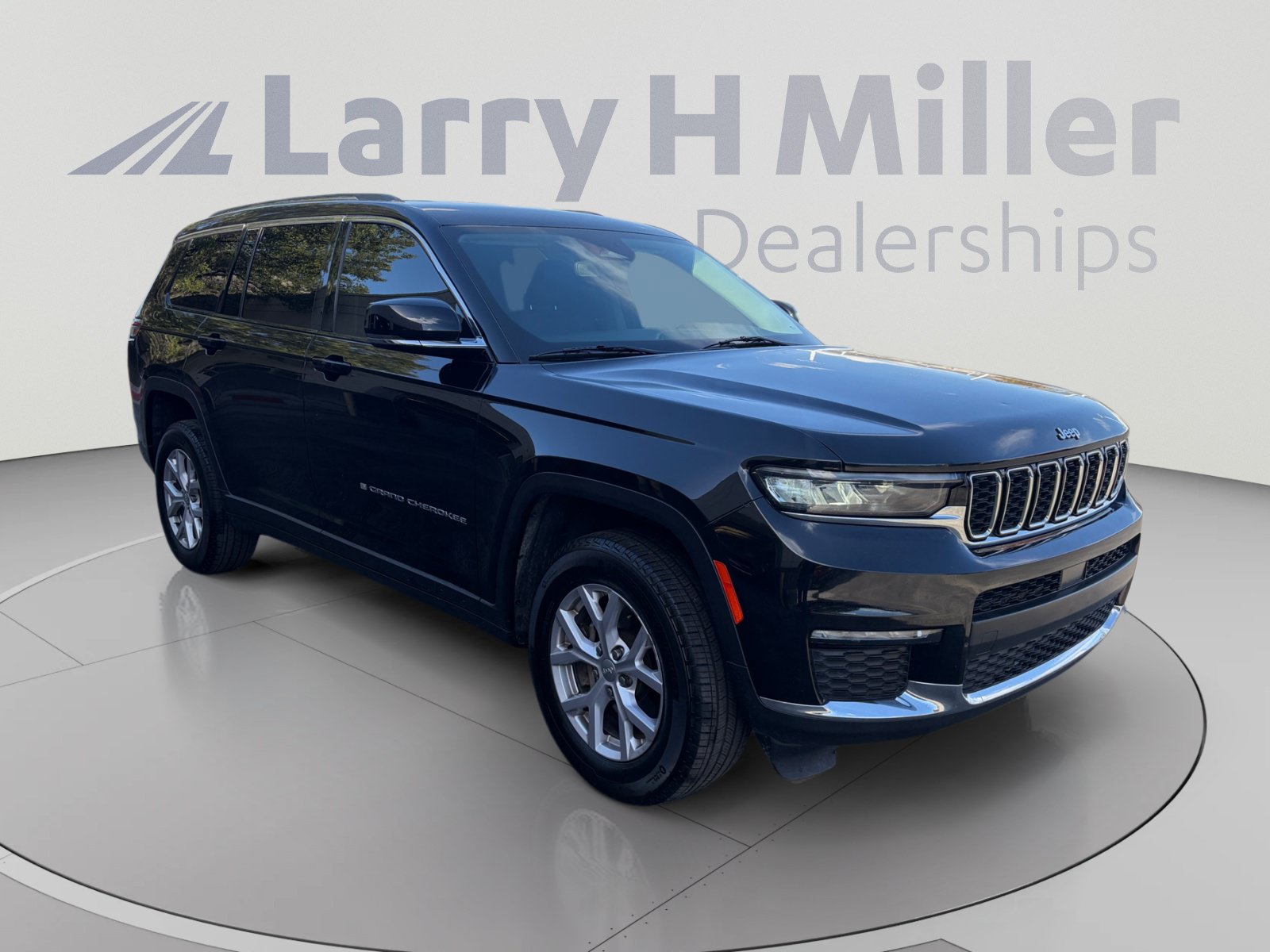 Used 2021 Jeep Grand Cherokee L Limited AWD/4WD image 7