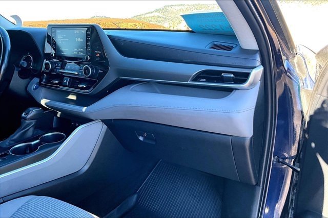 Used 2020 Toyota Highlander LE image 26