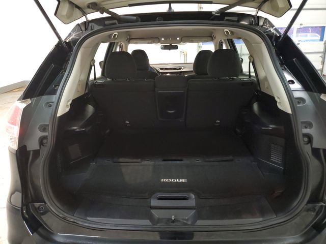 Used 2015 Nissan Rogue S image 25