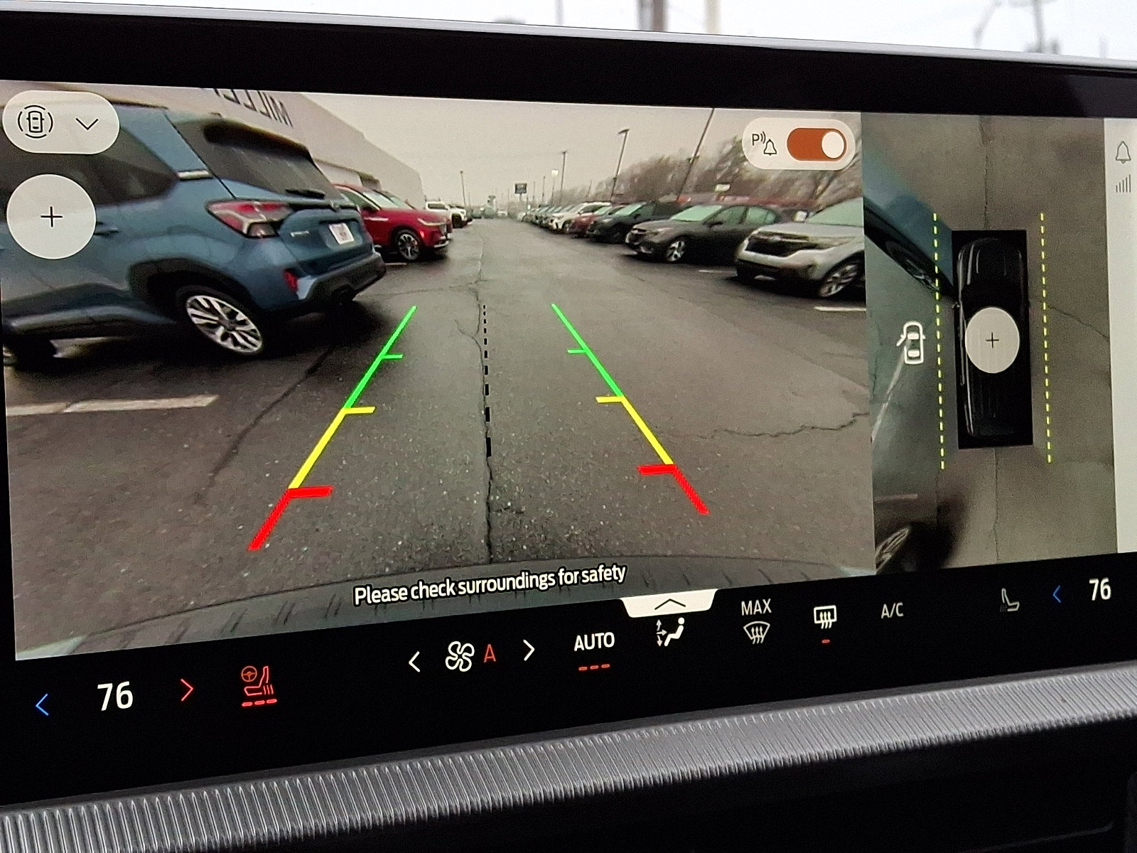 Used 2025 Ford Explorer ST image 19