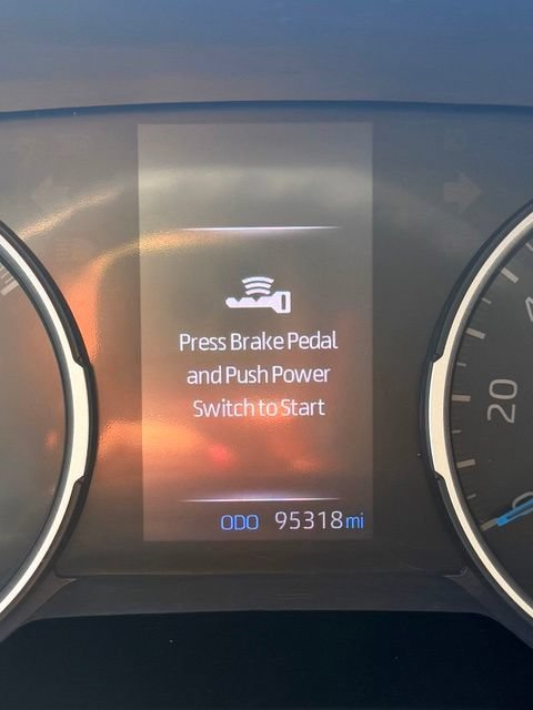 Used 2021 Toyota RAV4 XLE w/ Convenience Package AWD/4WD image 15