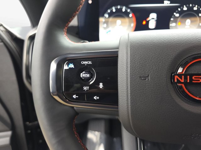 Used 2025 Nissan Armada PRO-4X AWD/4WD image 17