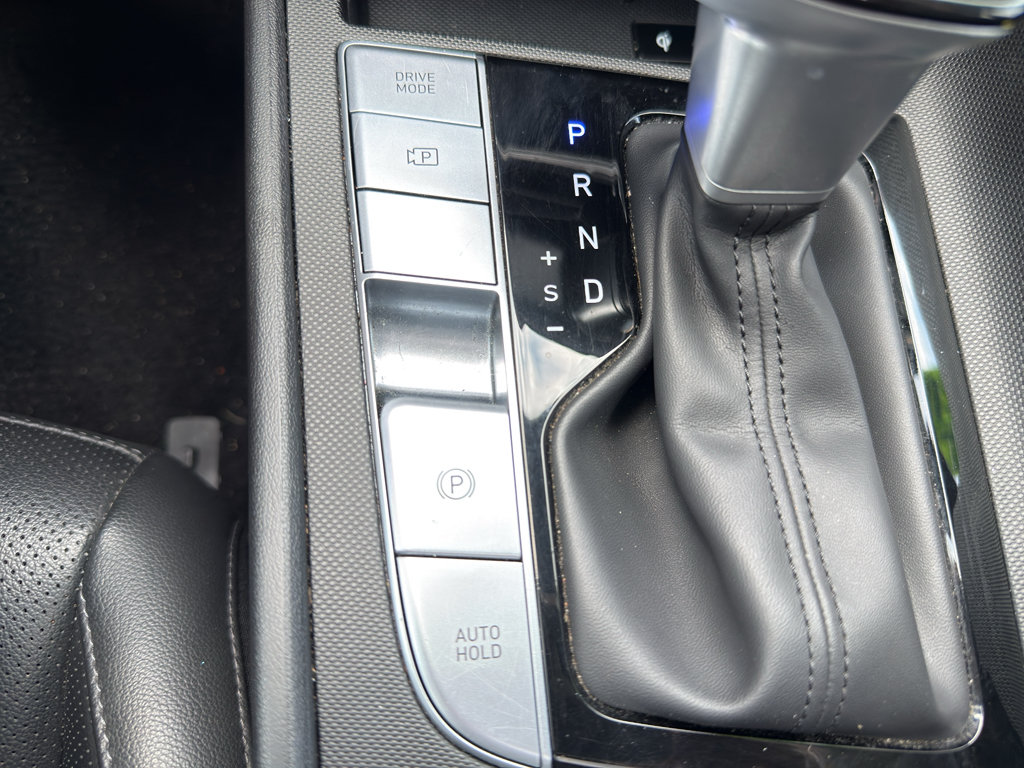 Used 2025 Hyundai Elantra Limited FWD image 30