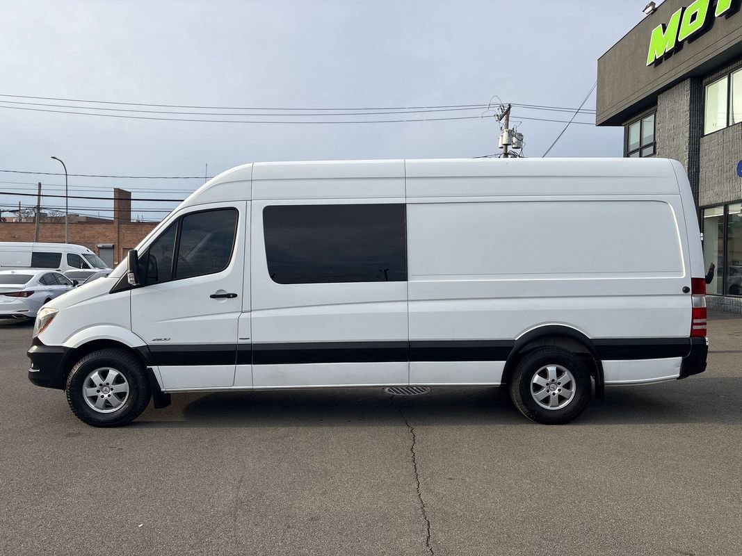 Used 2015 Mercedes-Benz Sprinter 2500 image 4