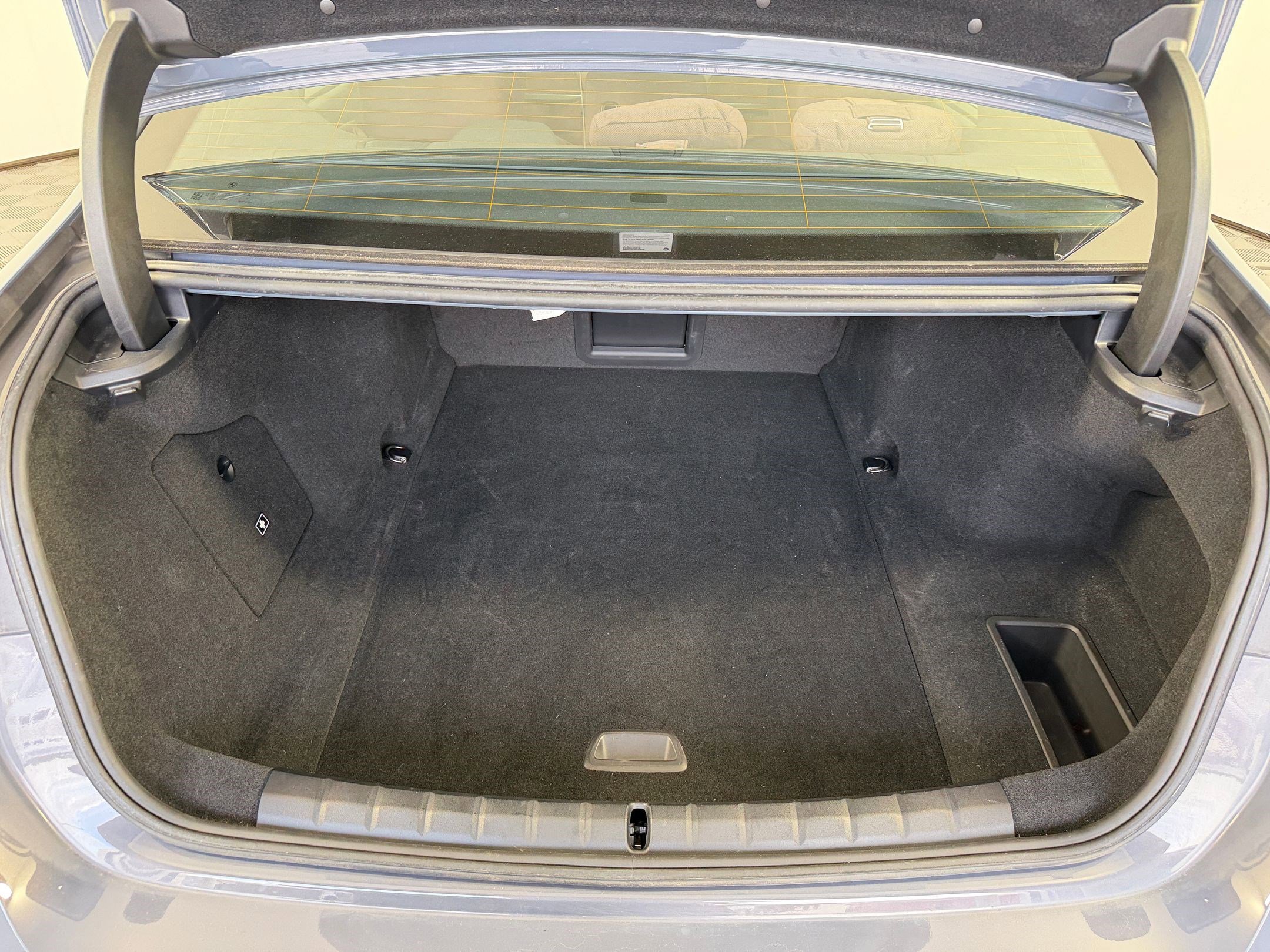 Used 2023 BMW i7 xDrive60 AWD/4WD image 32