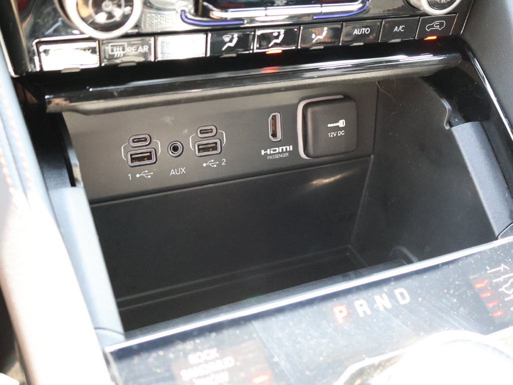 Used 2024 Jeep Grand Cherokee L Summit AWD/4WD image 42
