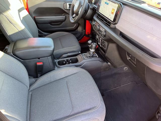 Used 2025 Jeep Wrangler Unlimited Sport AWD/4WD image 19