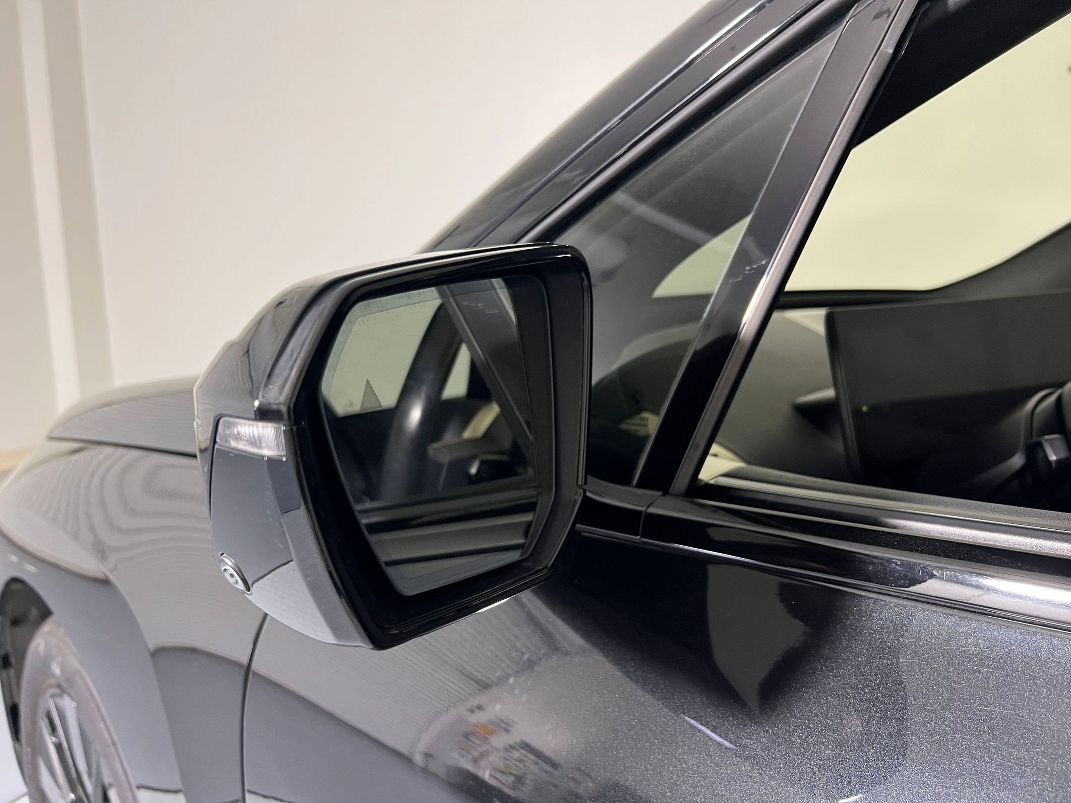 Used 2022 BMW iX xDrive50 w/ Premium Package image 23