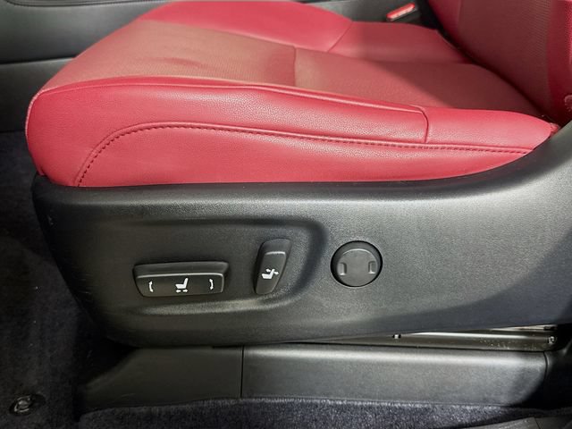 Used 2020 Lexus GX 460 Premium w/ Premium Package AWD/4WD image 16