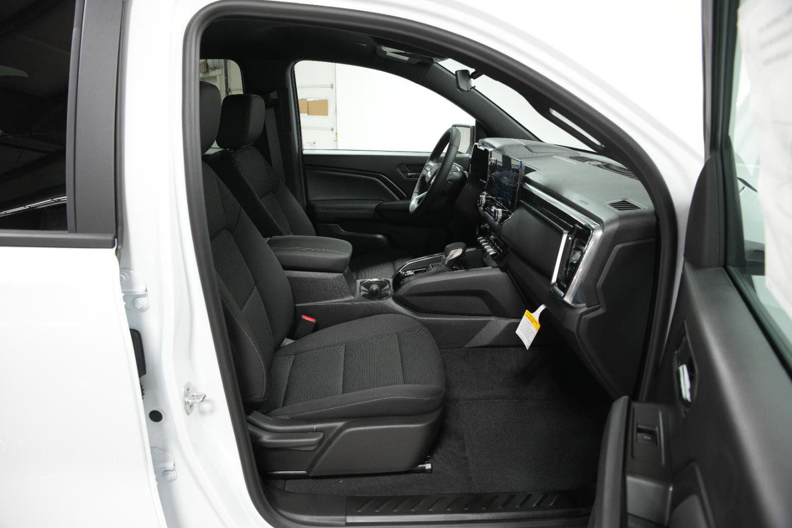 New 2025 GMC Canyon Elevation image 16