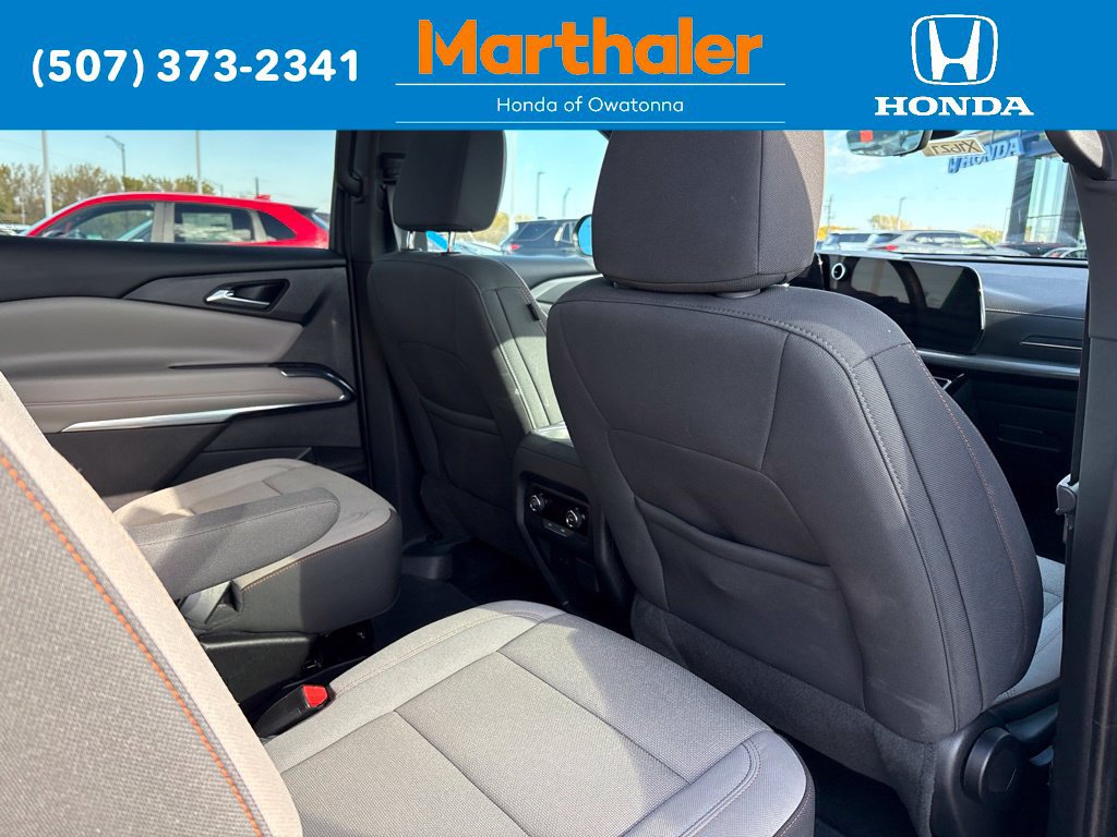 Used 2026 Chevrolet Traverse LT w/ Driver Confidence Package AWD/4WD image 19