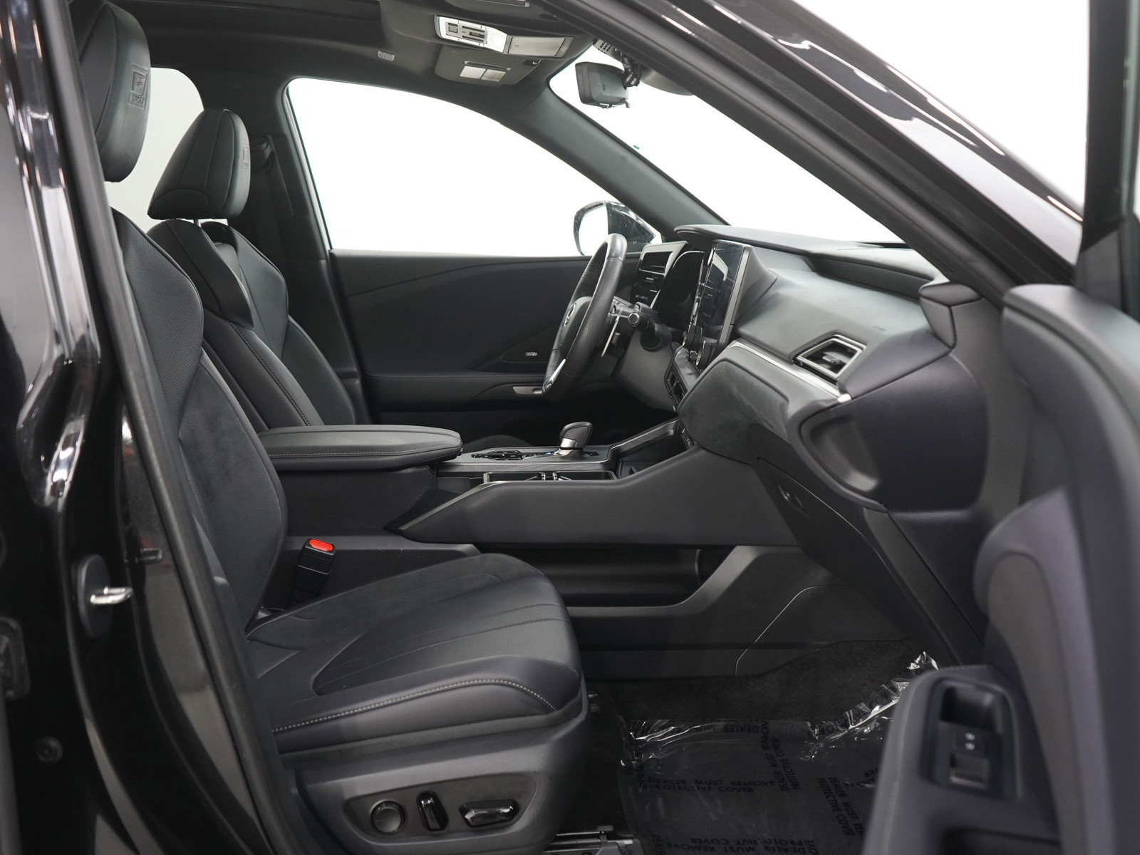 Used 2024 Lexus TX 500h AWD image 11