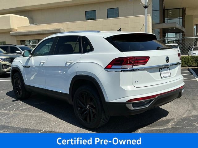 Certified 2023 Volkswagen Atlas Cross Sport SE w/ Black Wheel Package FWD image 4