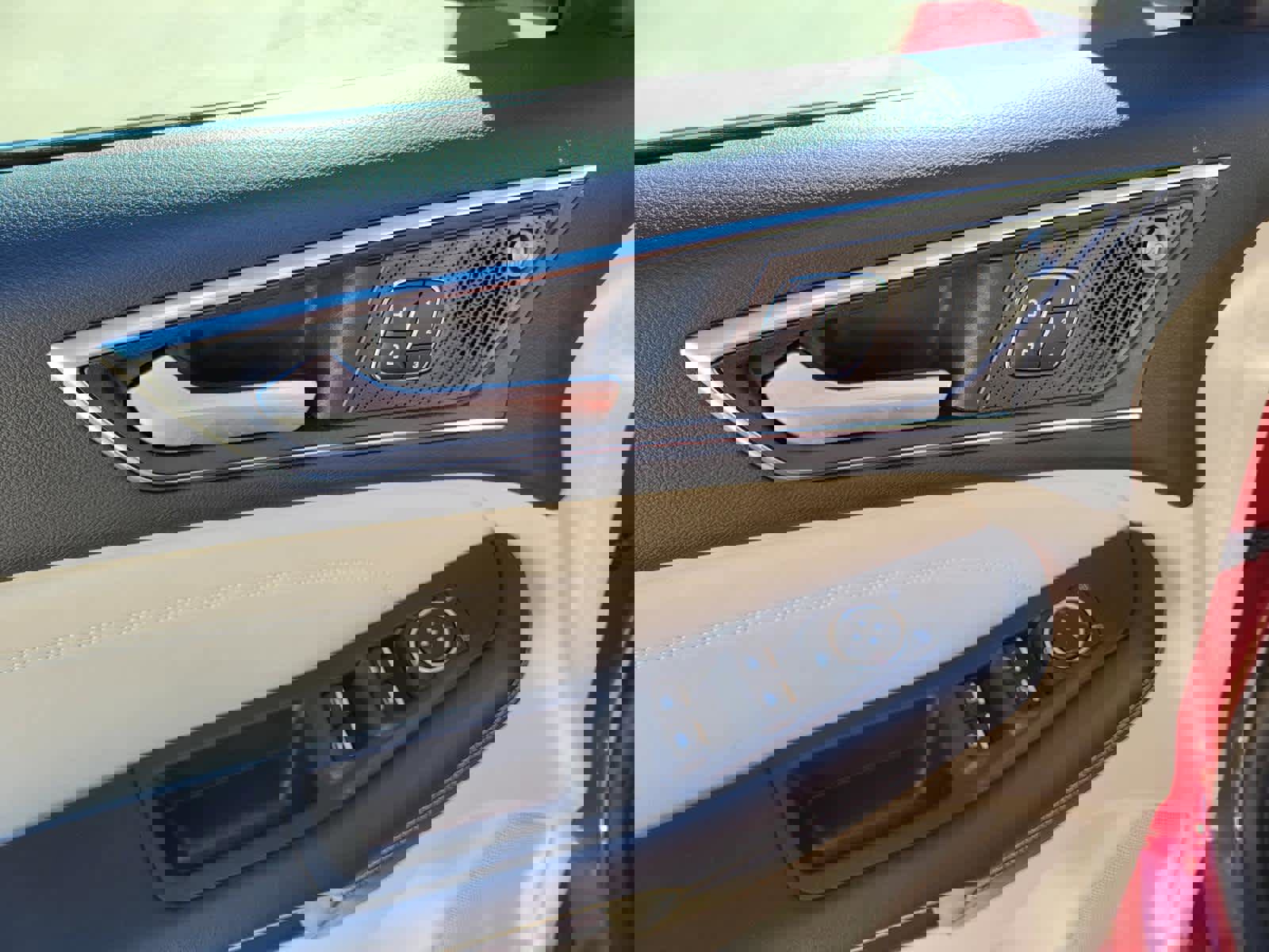 Used 2021 Ford Edge Titanium image 16