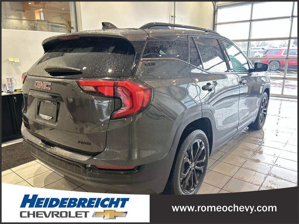 Certified 2021 GMC Terrain SLE w/ Driver Convenience Package AWD/4WD image 4