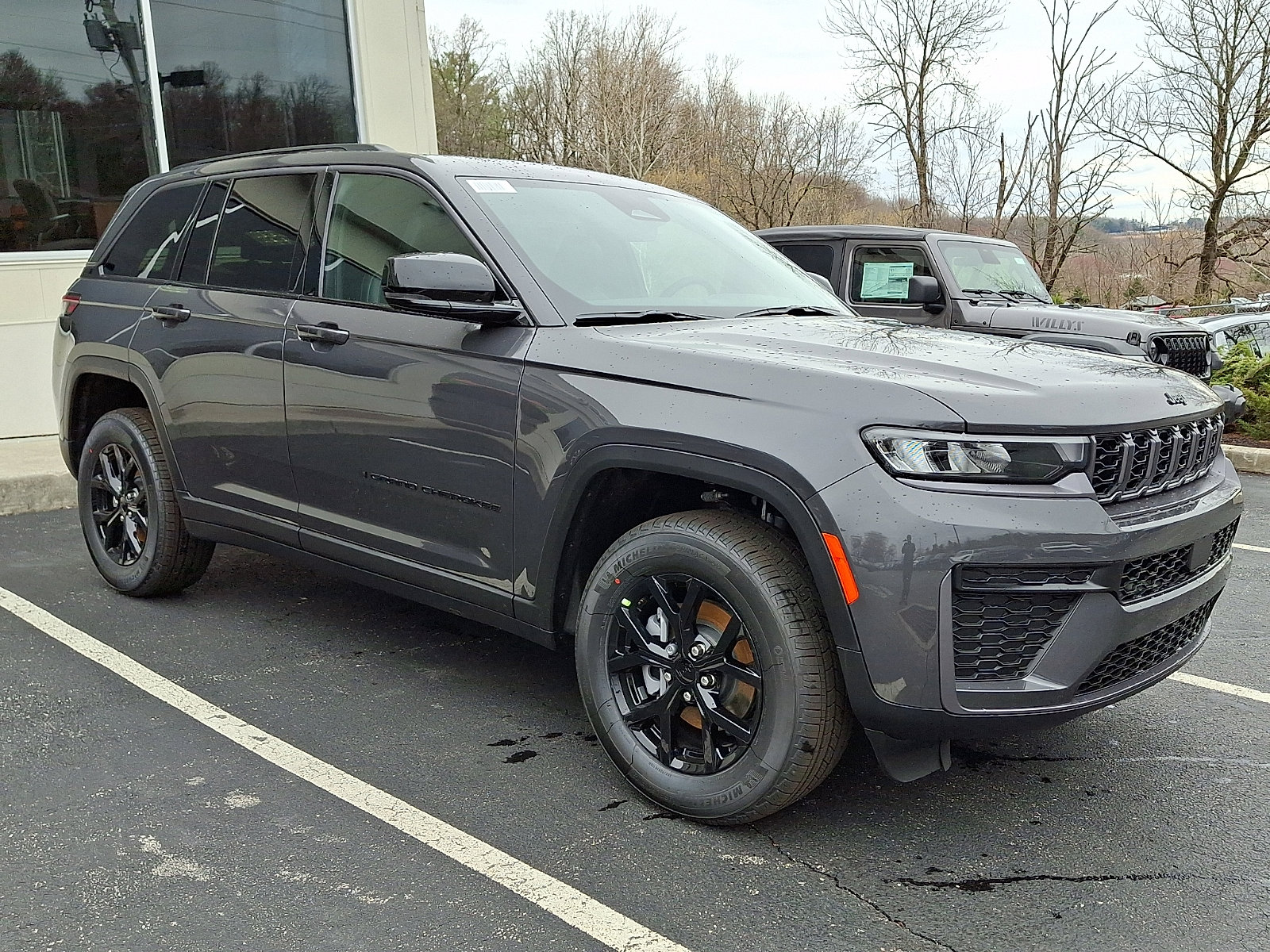 New 2026 Jeep Grand Cherokee Altitude AWD/4WD image 2