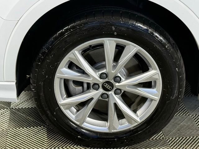 Used 2024 Audi Q3 2.0T Premium Plus w/ Premium Plus Package AWD/4WD image 14