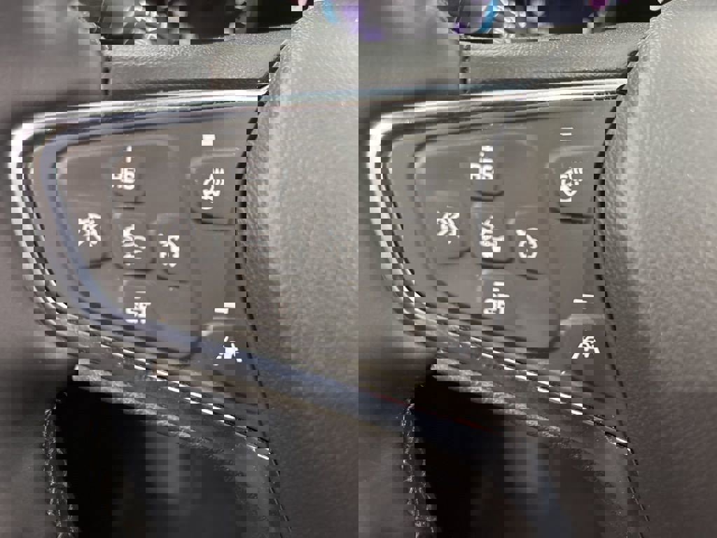 Certified 2024 Chevrolet Equinox LT image 38