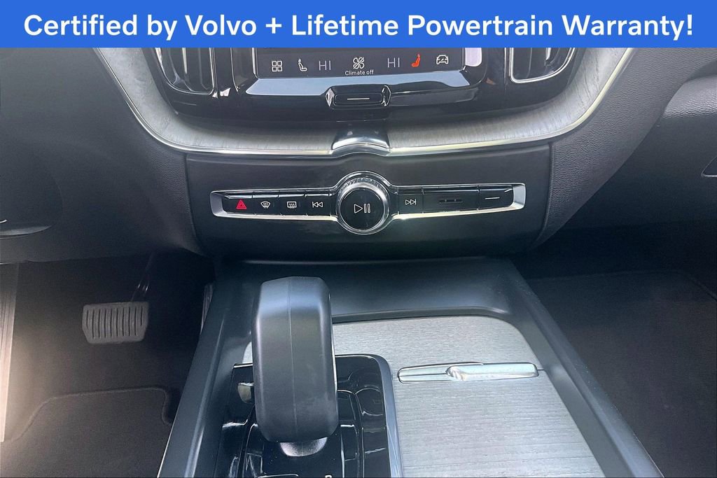 Used 2025 Volvo XC60 B5 Plus image 41