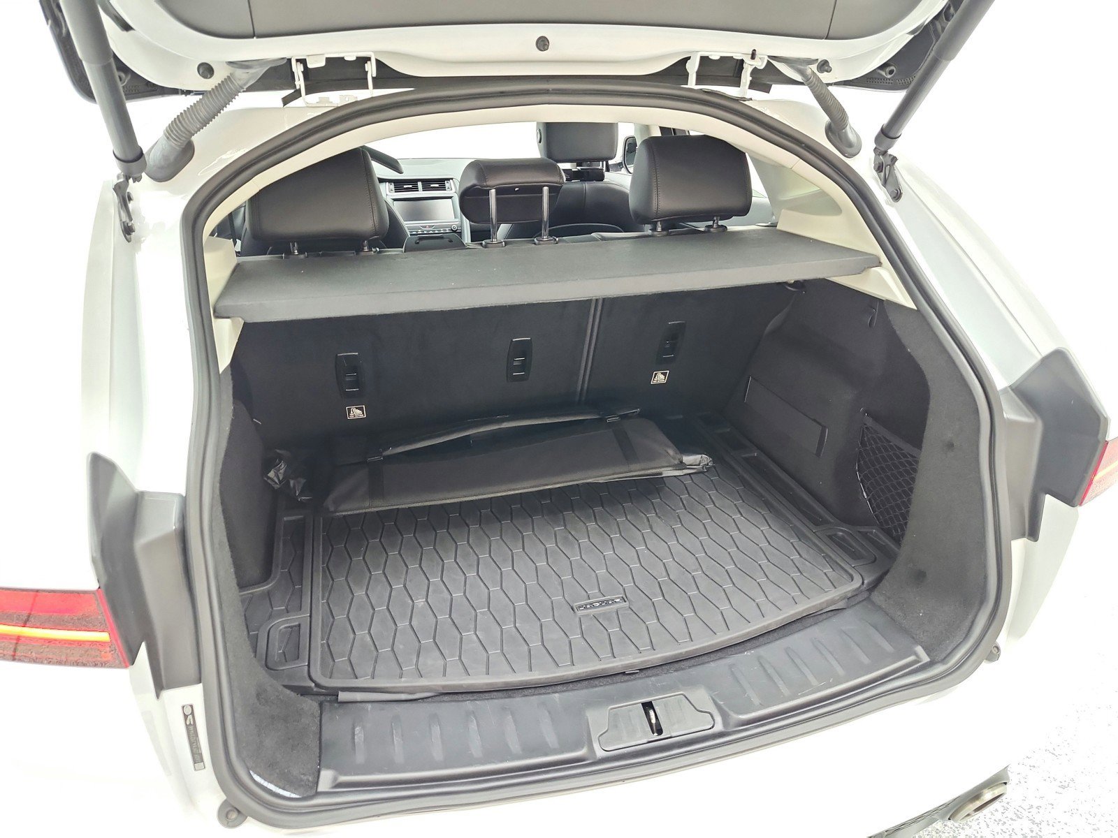 Used 2018 Jaguar E-PACE S AWD/4WD image 21