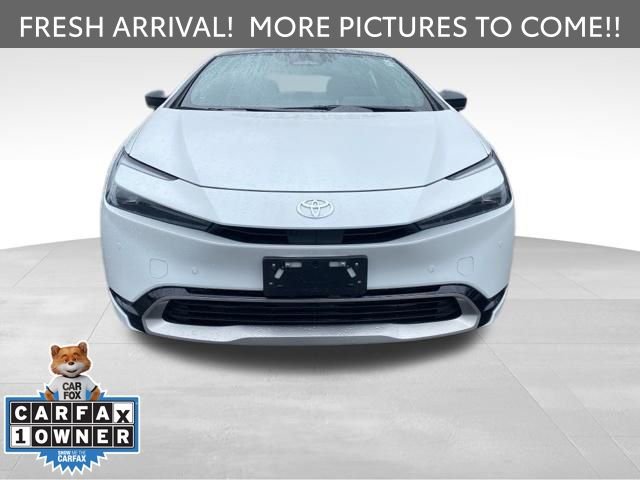 Used 2024 Toyota Prius Prime Premium w/ Advanced Technology Package image 2