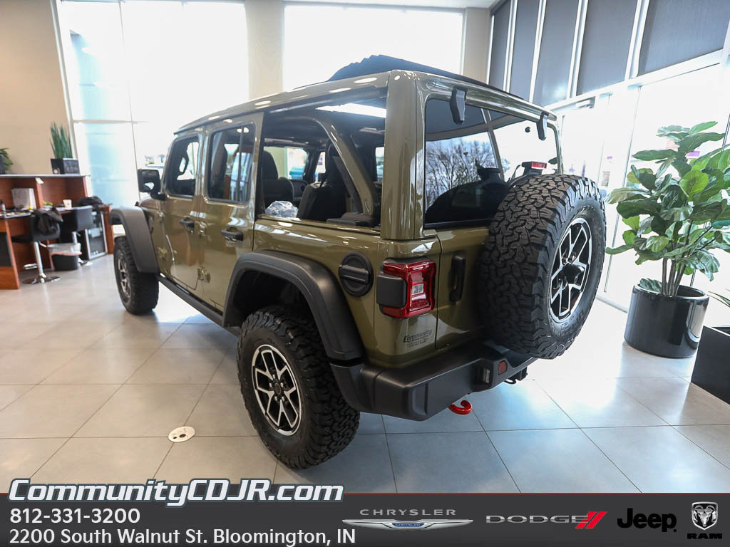 New 2026 Jeep Wrangler Unlimited Rubicon w/ Technology Group AWD/4WD image 5
