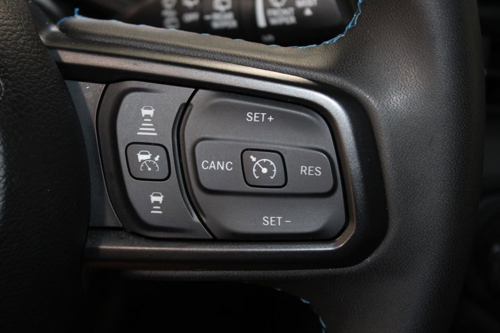 Used 2024 Jeep Wrangler Unlimited Rubicon 4xe AWD/4WD image 39