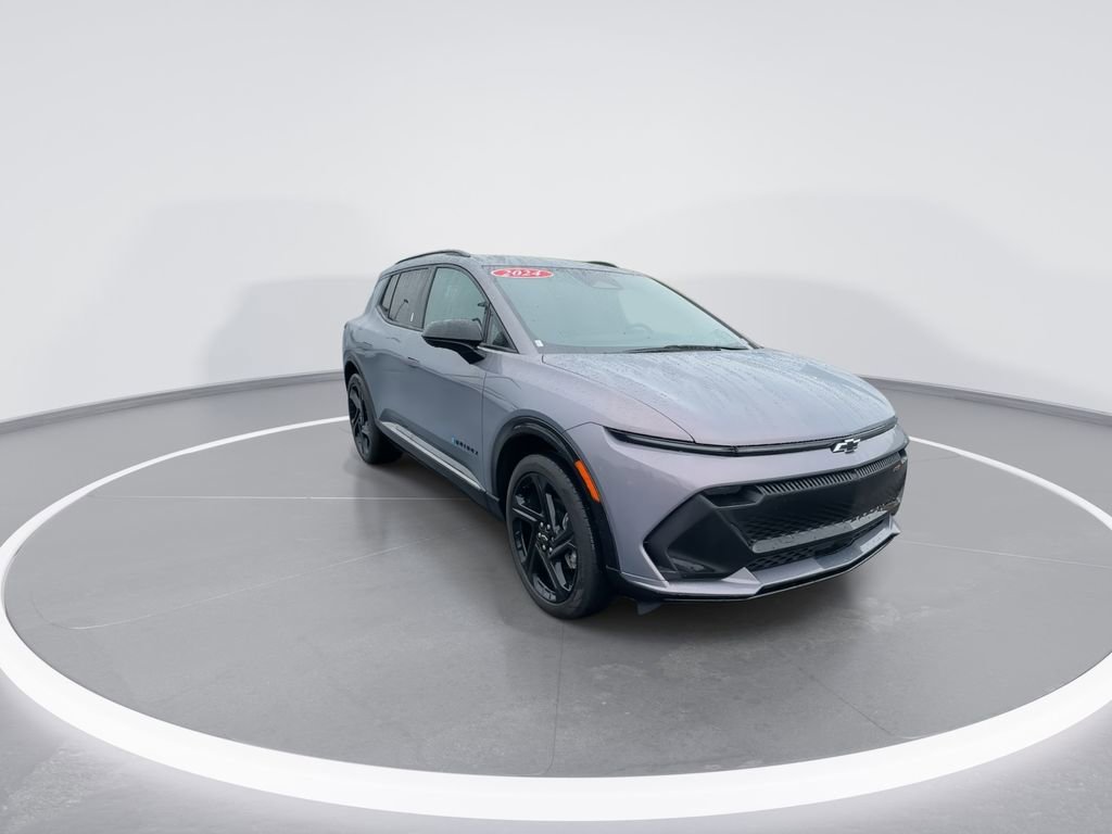 Used 2024 Chevrolet Equinox EV RS AWD/4WD image 2