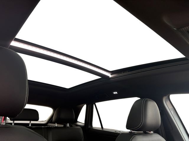 New 2026 Volkswagen Atlas Cross Sport SEL R-Line image 16