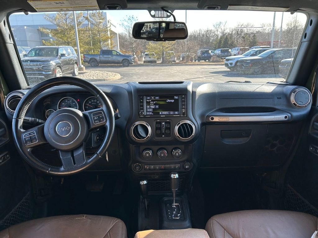Used 2016 Jeep Wrangler Unlimited Sahara image 9
