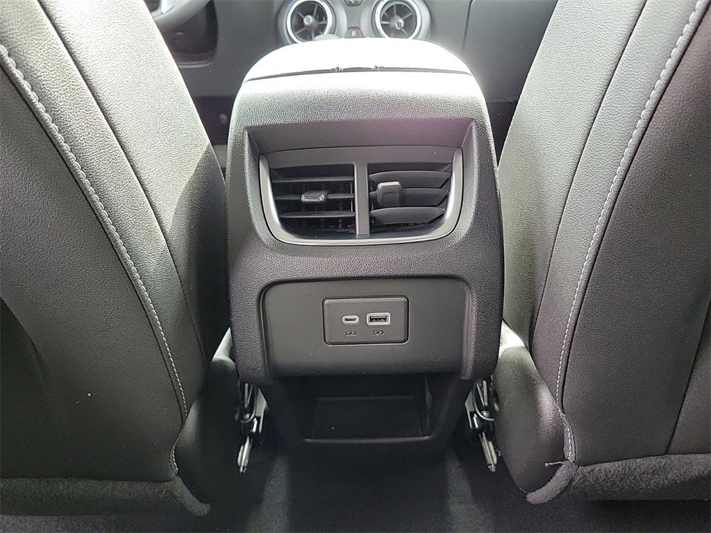 Used 2023 Chevrolet Blazer LT image 10