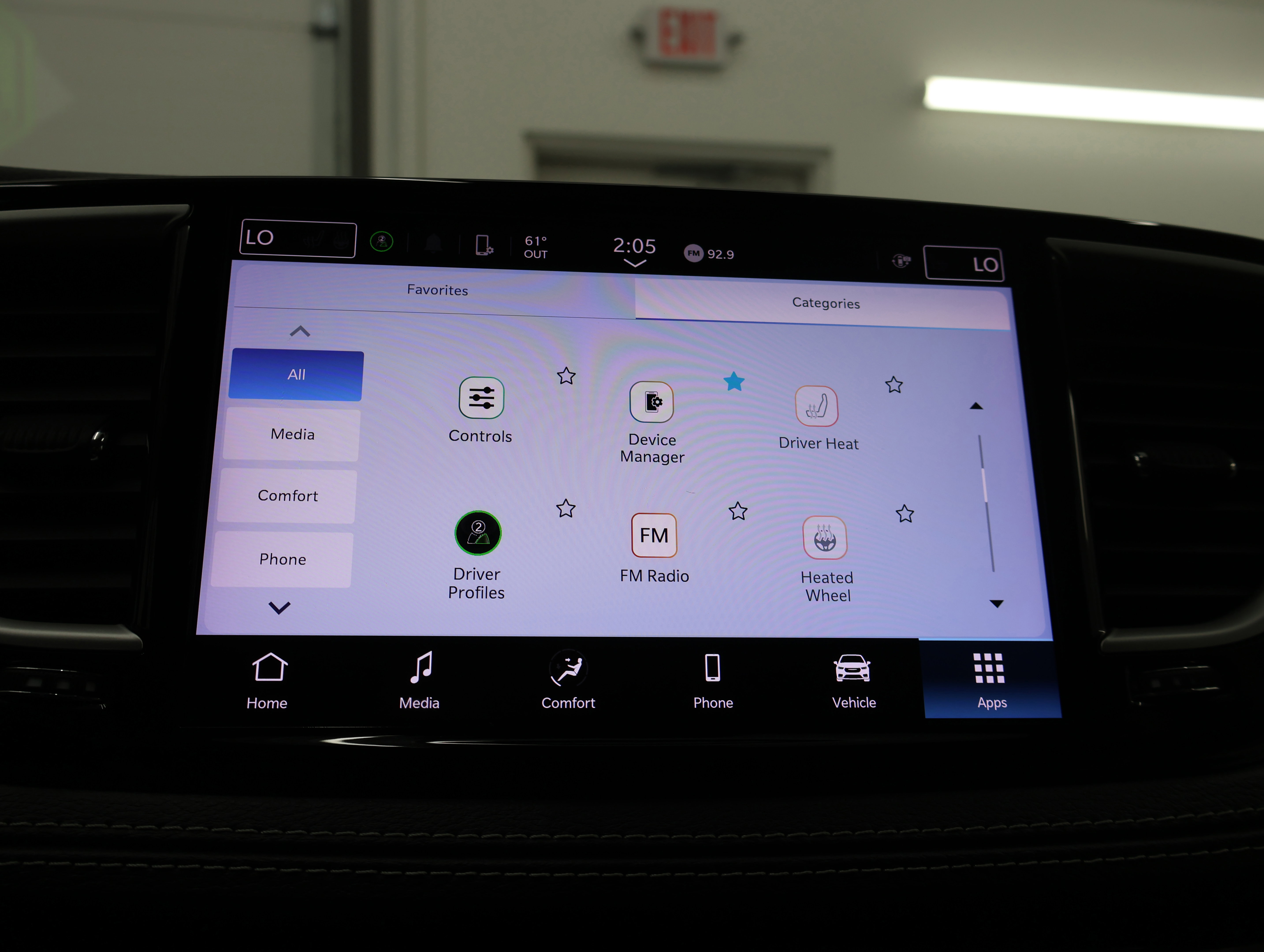 Used 2023 Chrysler Pacifica Touring-L AWD/4WD image 57