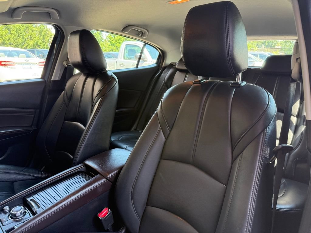 Used 2018 MAZDA MAZDA3 Touring FWD image 10