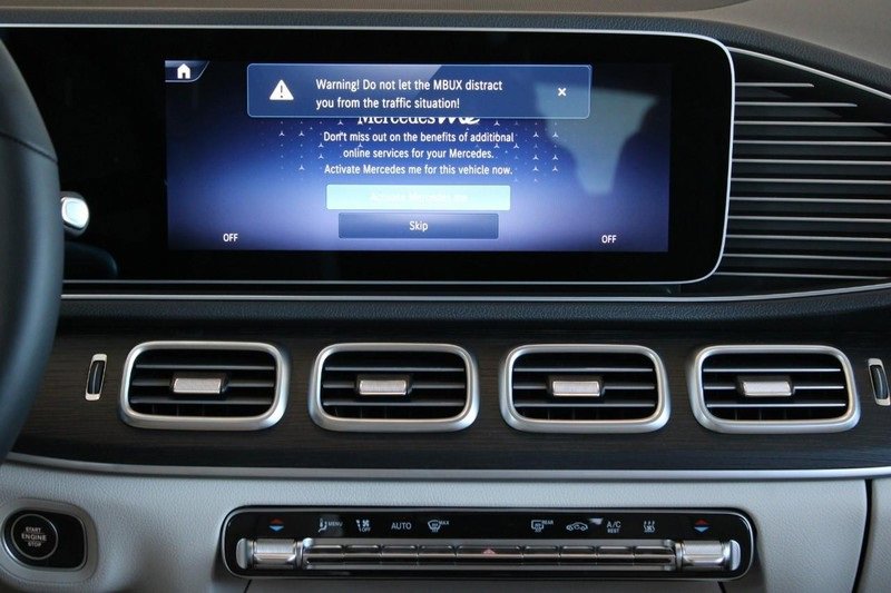 New 2025 Mercedes-Benz GLE 450e 4MATIC image 6