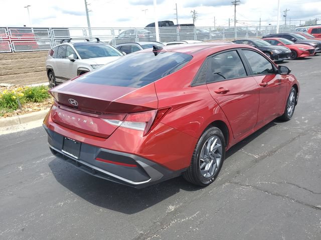 Certified 2024 Hyundai Elantra SEL FWD image 4