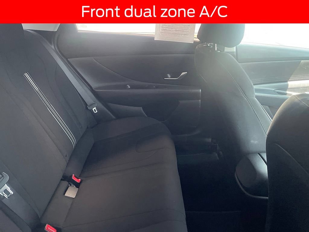 Used 2022 Hyundai Elantra SEL FWD image 10