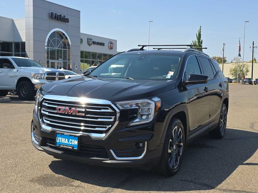 Used 2022 GMC Terrain SLT w/ Infotainment Package II