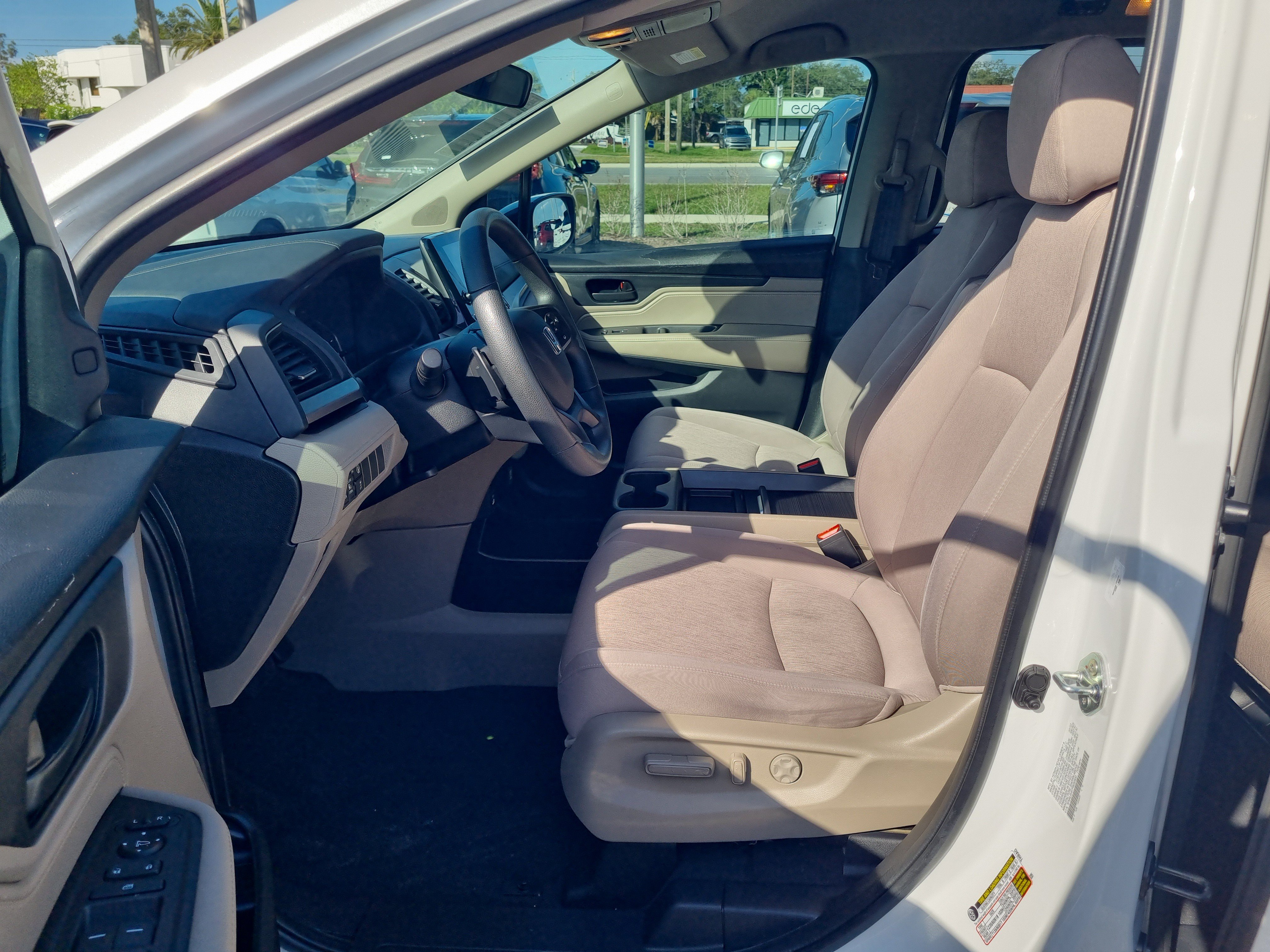 Used 2023 Honda Odyssey EX image 21