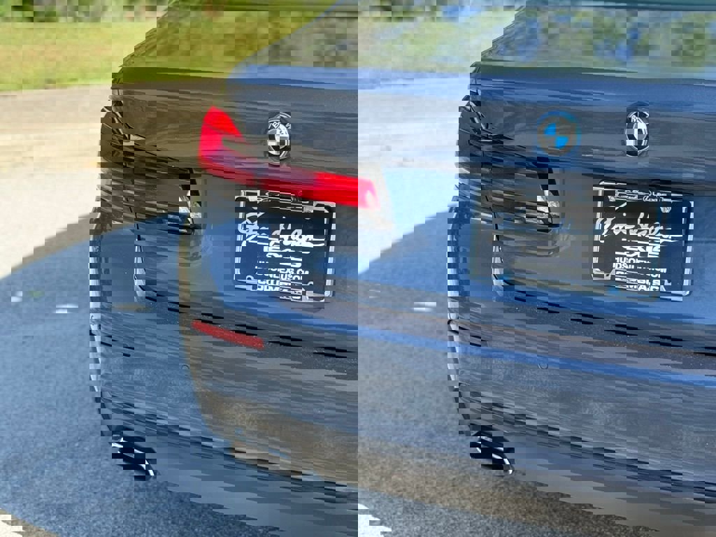 Used 2023 BMW 530e image 14