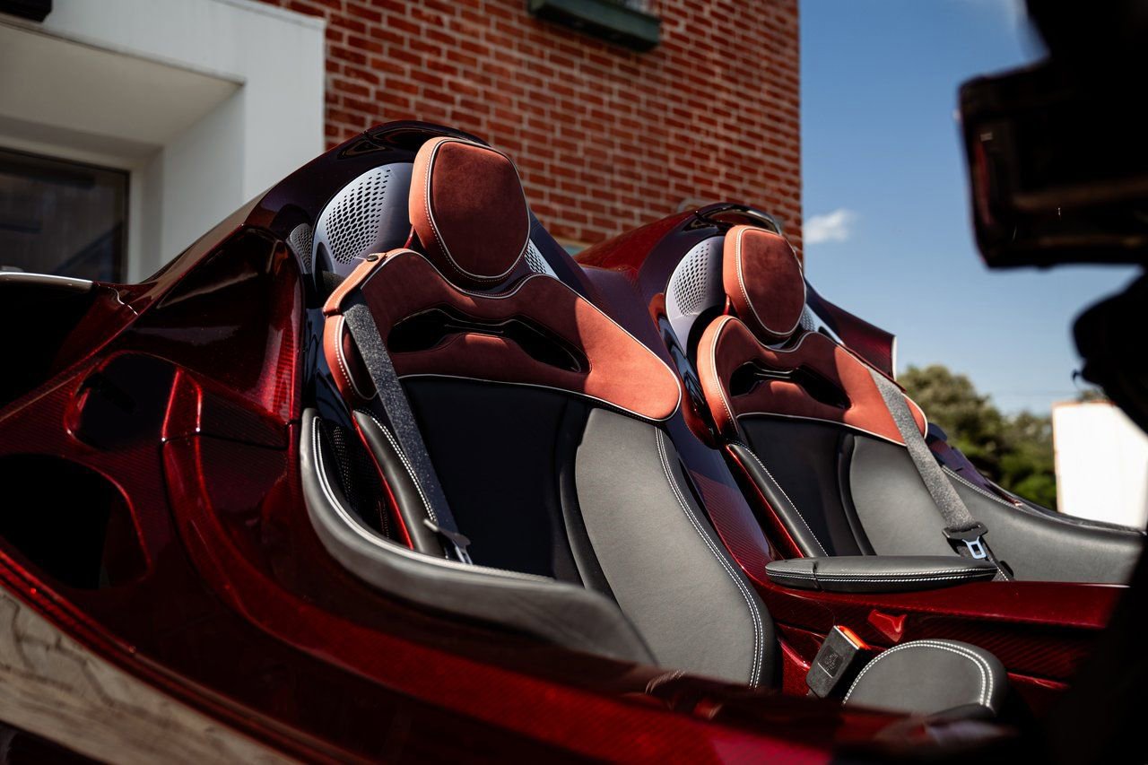 Used 2021 McLaren Elva RWD image 11