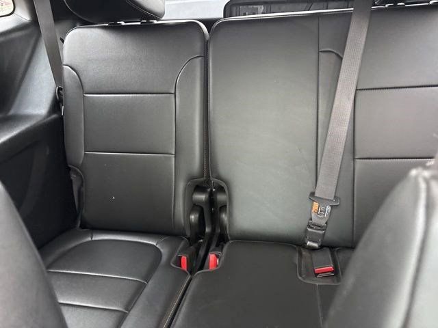 Used 2020 Chevrolet Traverse Premier image 38