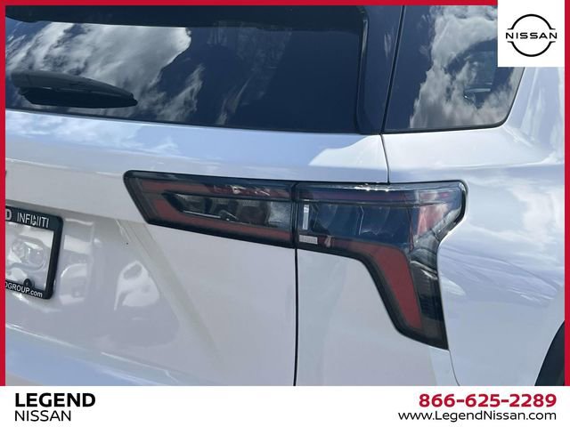 Used 2025 Chevrolet Equinox LT AWD/4WD image 10