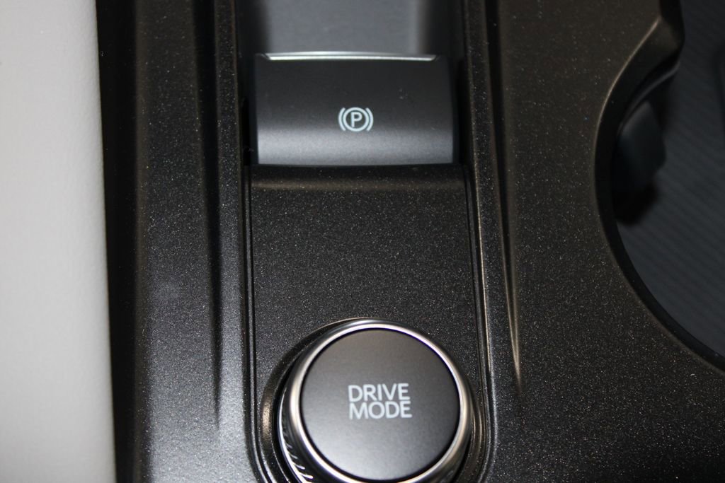 New 2026 Ford Explorer Active RWD image 46
